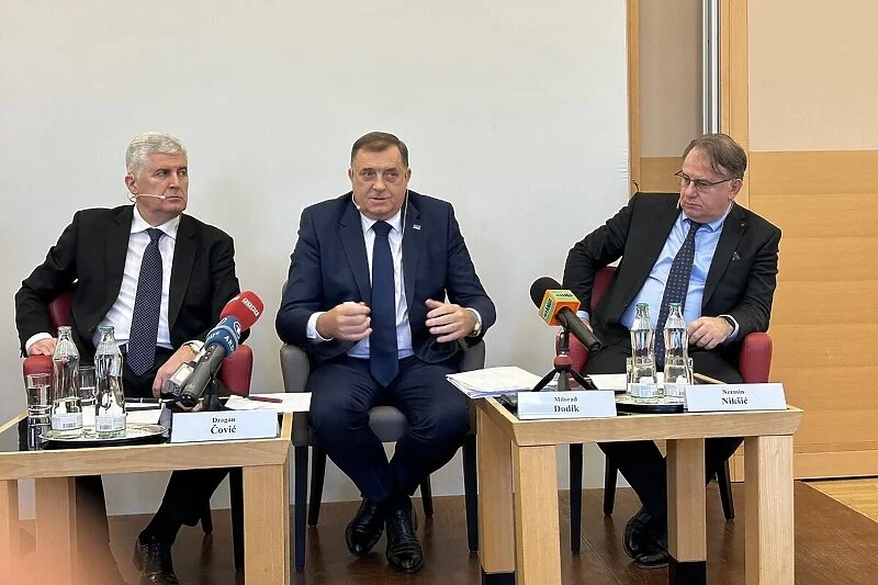 Ćović i Nikšić optimistični u pogledu otvaranja pristupnih pregovora