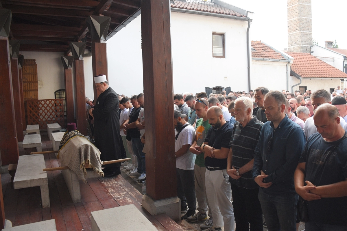 Klanjana dženaza-namaz i obavljen ukop tragično preminulog Dženana Uščuplića