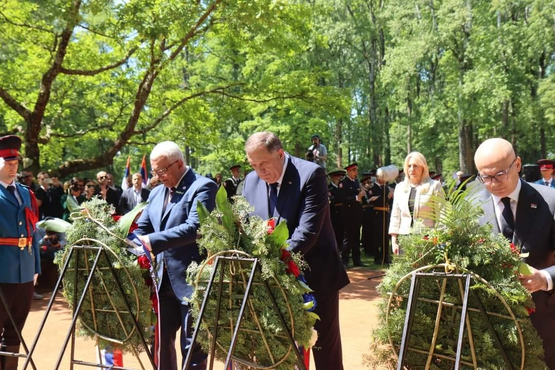 Položeni vijenci i cvijeće za žrtve koncentracijskog logora Јasenovac