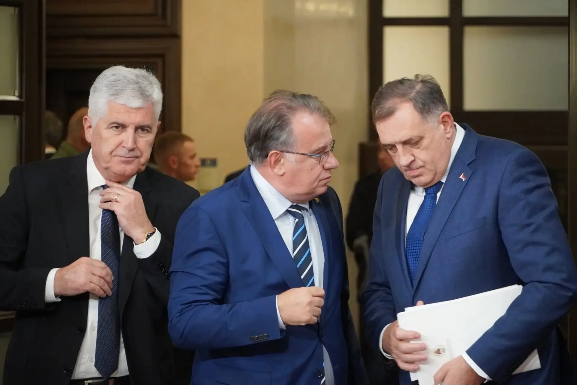 U BiH postoji i jedan kontinuitet politike – licemjerje