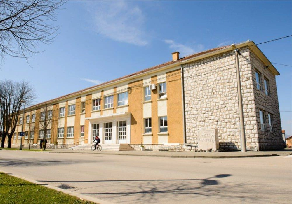 Skola DL