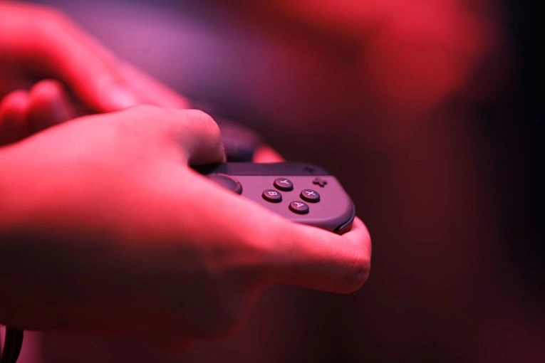 Dječak (11) u SAD-u ubio oca jer mu je oduzeo Nintendo Switch. "Nisam razmišljao"