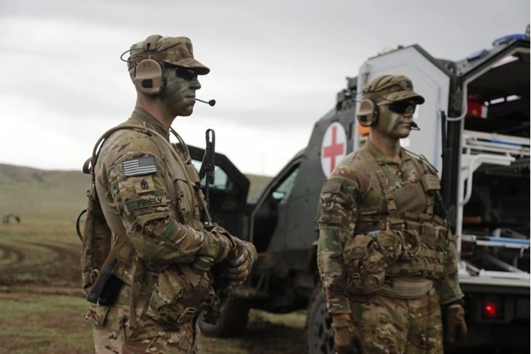 Trump razmatra povlačenje američkih vojnika iz Europe