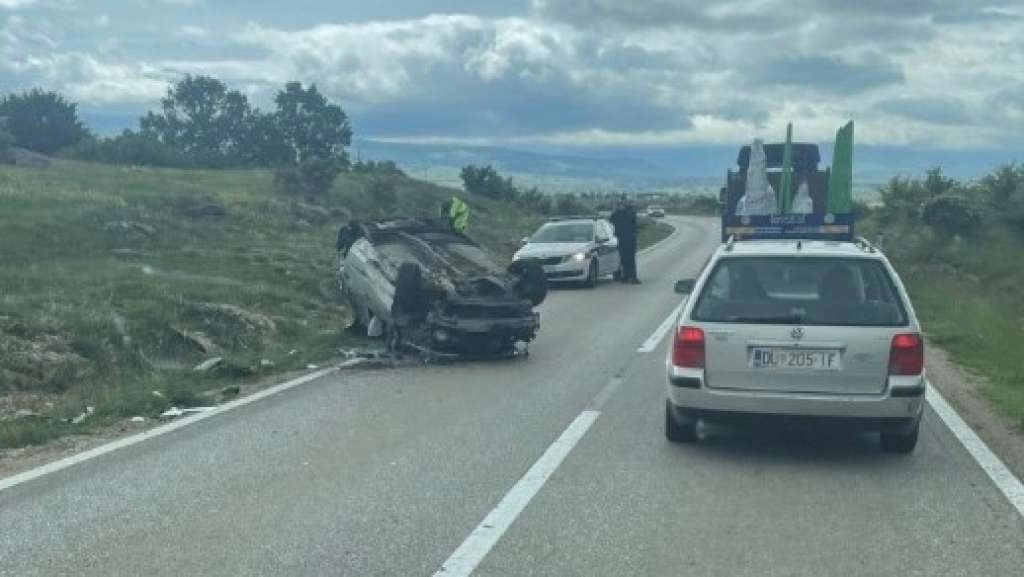 U nezgodi kod Žepča povrijeđene dvije osobe koje su prevezene u KBZ