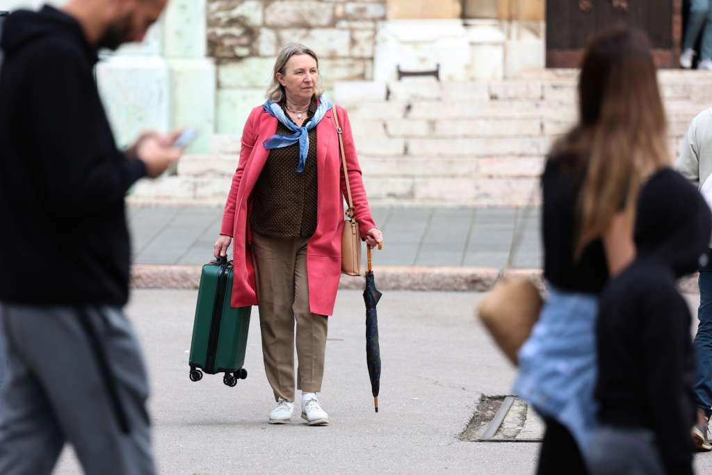 Narednih dana toplije uz povremene lokalne pljuskove
