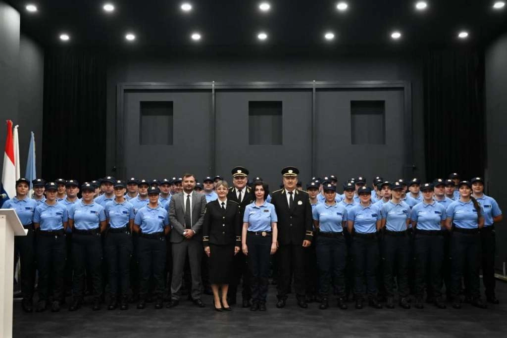 Županija Zapadnohercegovačka dobila 63 nova policajca