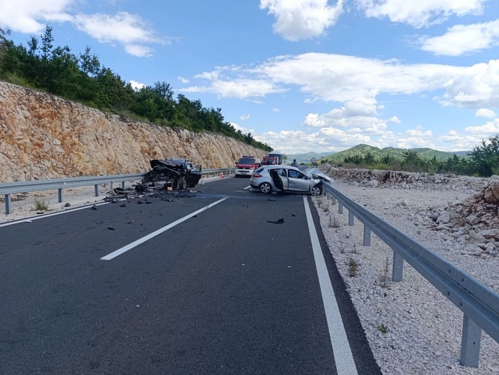 STOLAC - NEUM Jedna osoba smrtno stradala, pet ozlijeđenih prevezeno u SKB Mostar