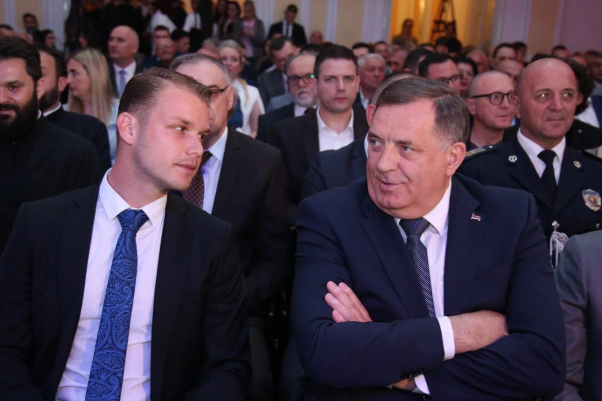 Stanivuković objasnio Dodiku koja je razlika između političara i lidera