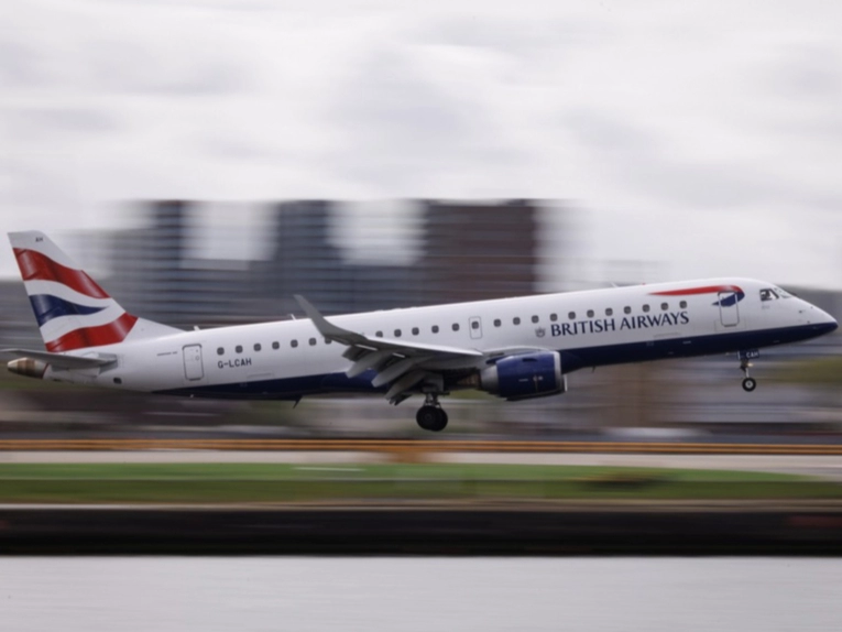 Rusija ometala GPS signal aviona s britanskim ministrom?