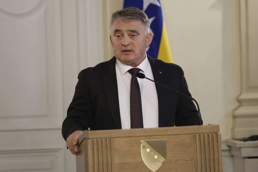 Komšić očekuje da Ministarstvo financija BiH dostavi novi Nacrt proračuna, usklađen s odlukom OHR-a