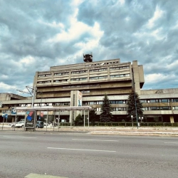 Samostalni sindikat radnika u BHRT-a uputio apel Visokom predstavniku: Spasite Sivi dom od potonuća