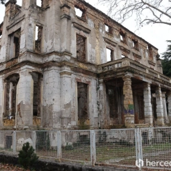 TRAGEDIJA OD GRADA: Mostar i dalje okružen ruševinama, 30 godina nakon rata (video)