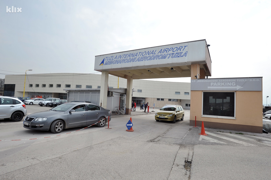 Vijeće ministara BiH odobrilo privremena otvaranja aerodroma Tuzla