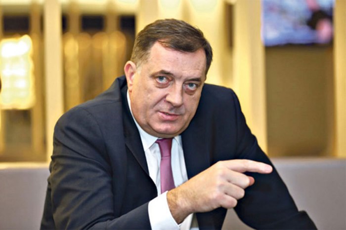 Dodik najavio da će tužiti Softića