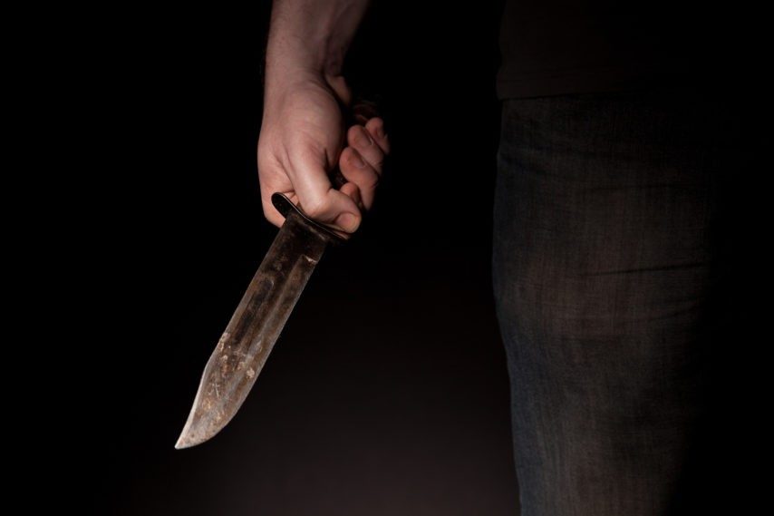 Devetnaestogodišnjak iz Livna pokušao ubiti brata nožem