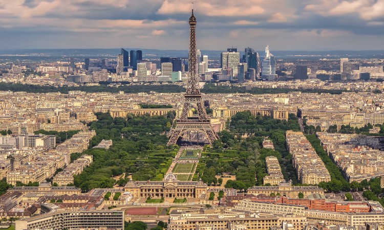 Francuska stavlja na tržište aplikaciju 'StopCOVID'