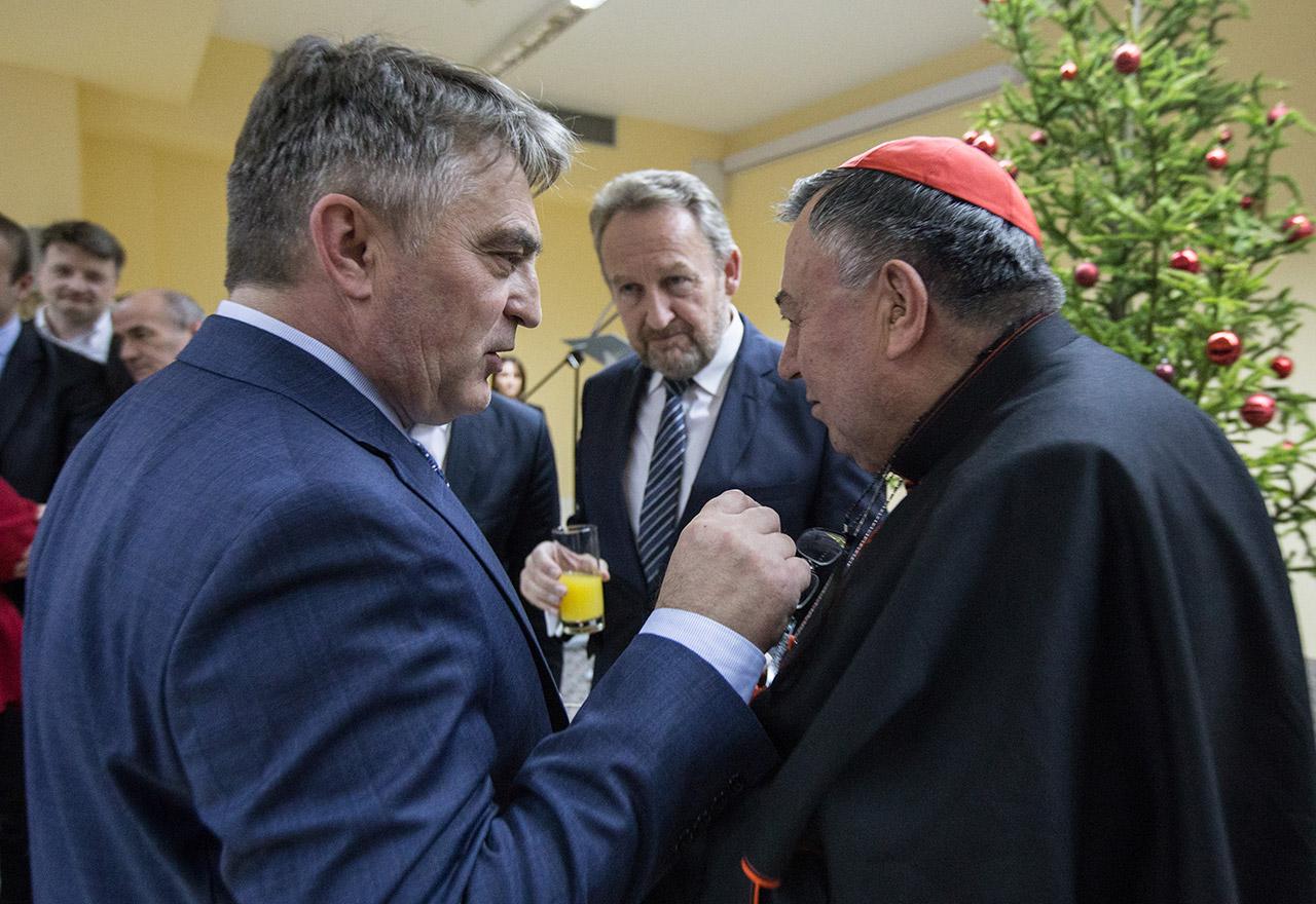 Kardinal Puljić o Komšiću:  On nosi jednu averziju prema nama