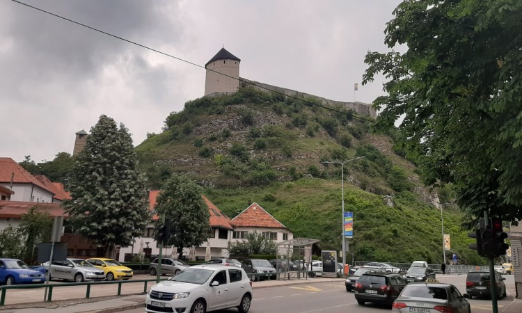 Deseci zaraženih u jednoj firmi