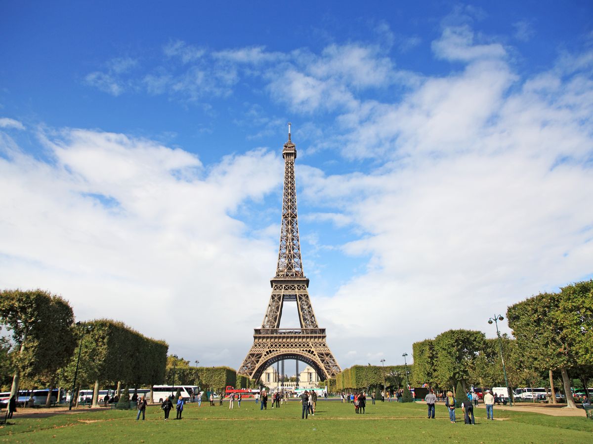 Eiffelov toranj ponovo otvoren nakon 104 dana