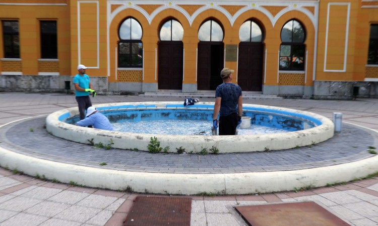 Počela obnova gradskih fontana u Mostaru