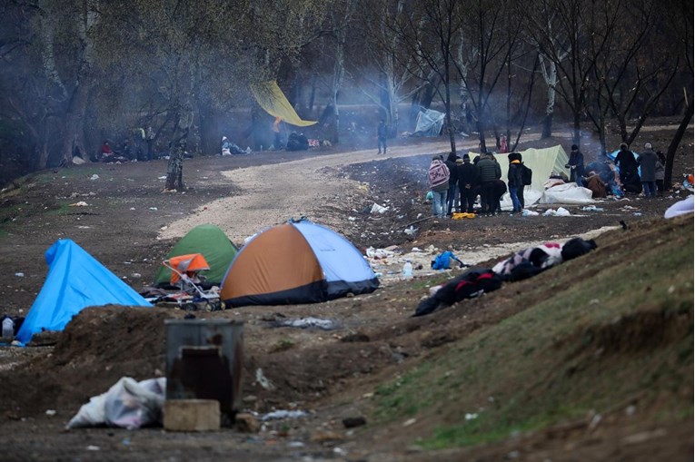 Bihać: U sukobu migranata dvije osobe ubijene, 10 teže i 8 lakše ozlijeđenih