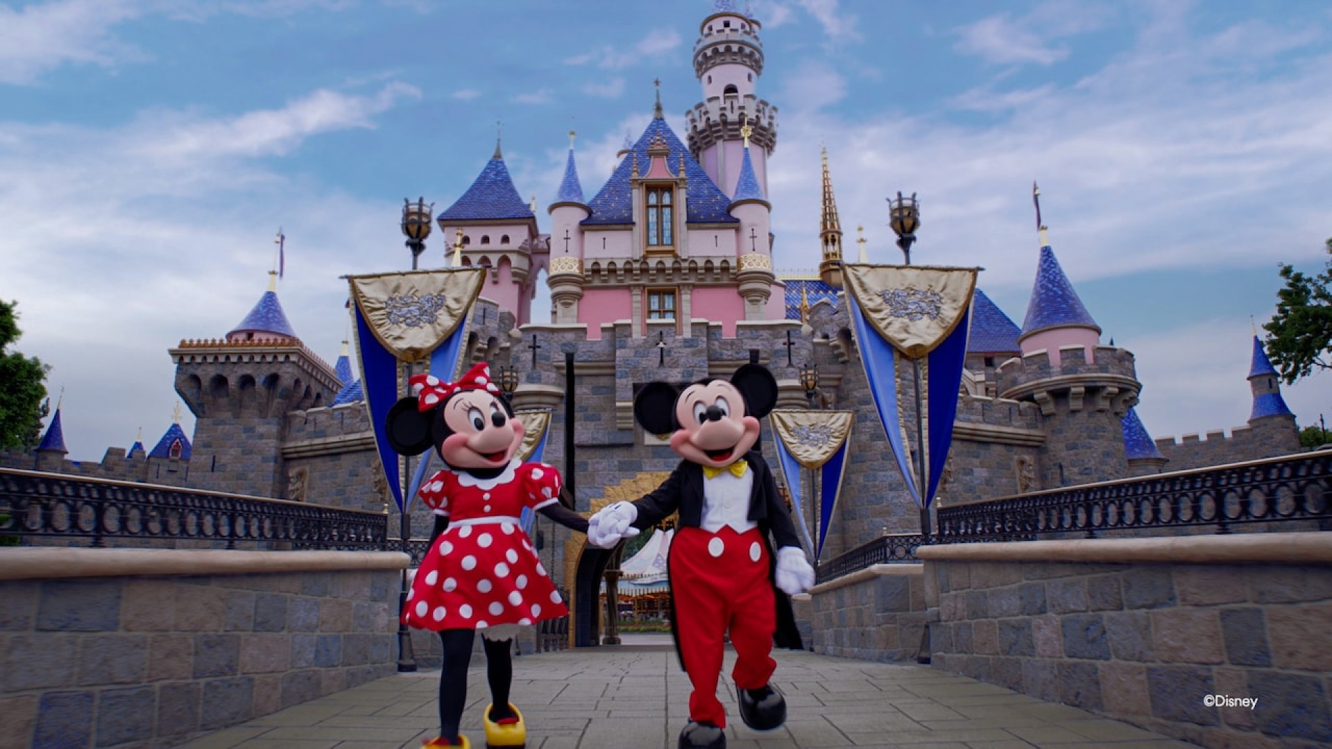 Kraljevstvo Disney World ponovo otvoreno