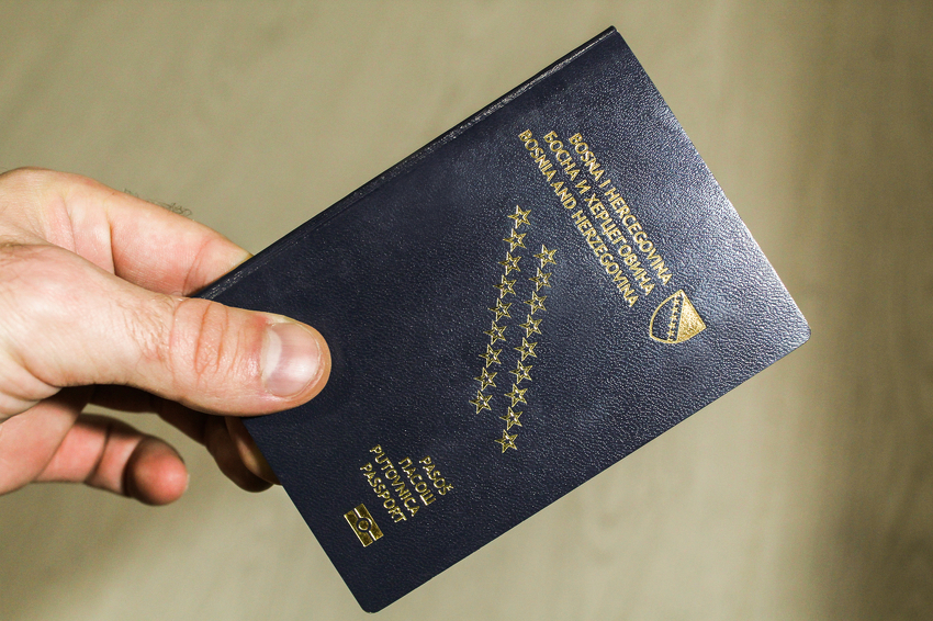 Građani Bosne i Hercegovine mogli bi ponovno ostati bez putovnica