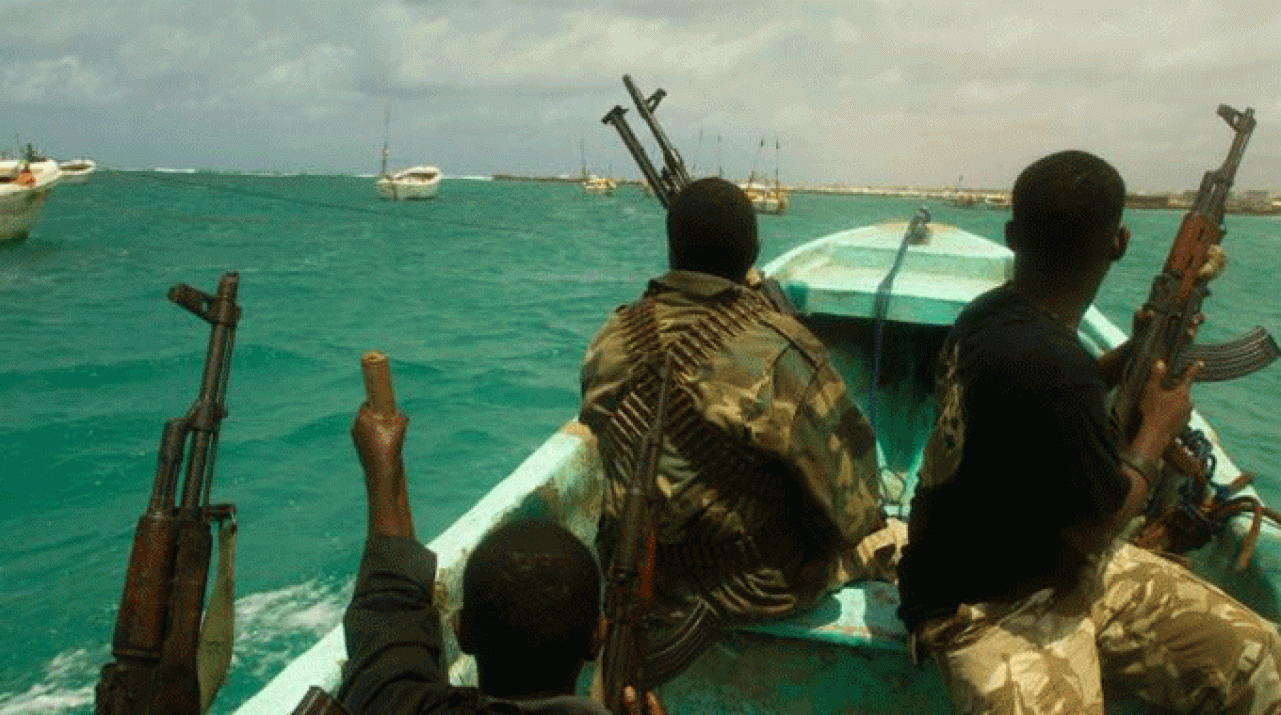 Gusari oteli devet Nigerijaca sa broda