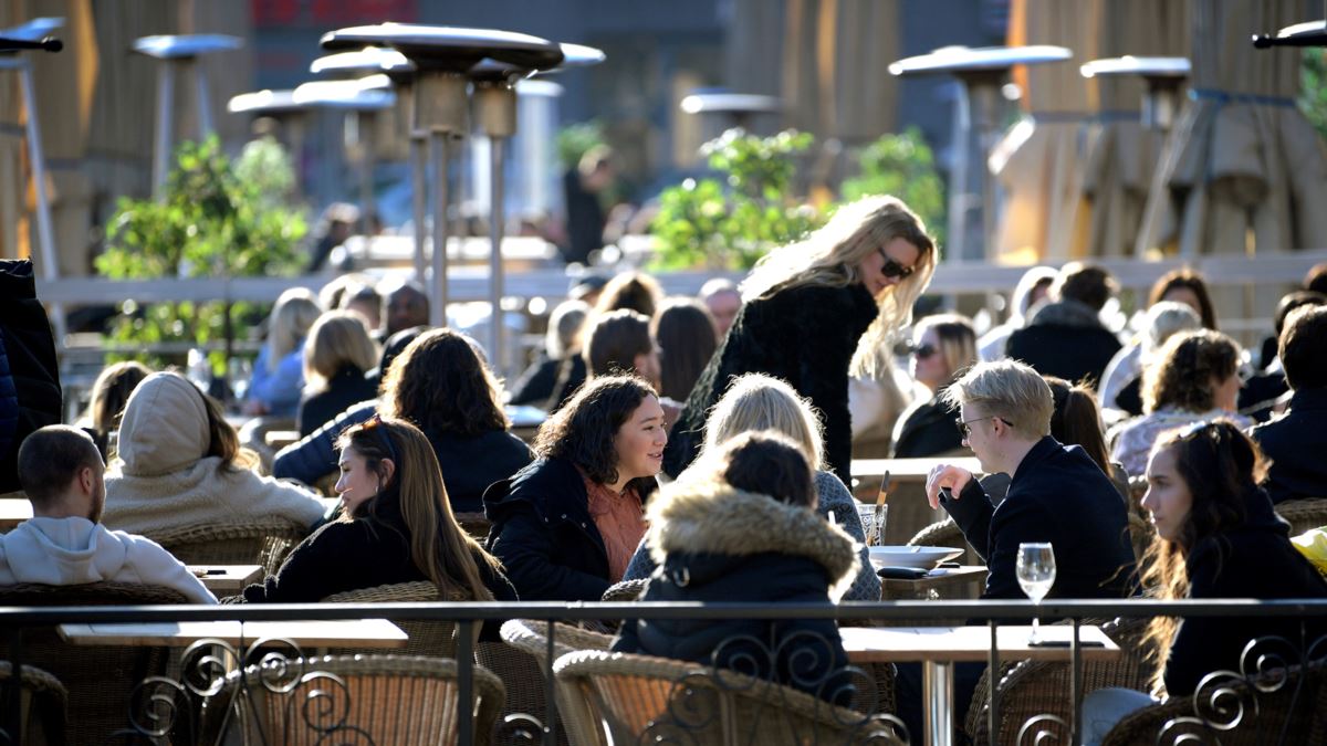 Švedska ublažava pravila javnog okupljanja