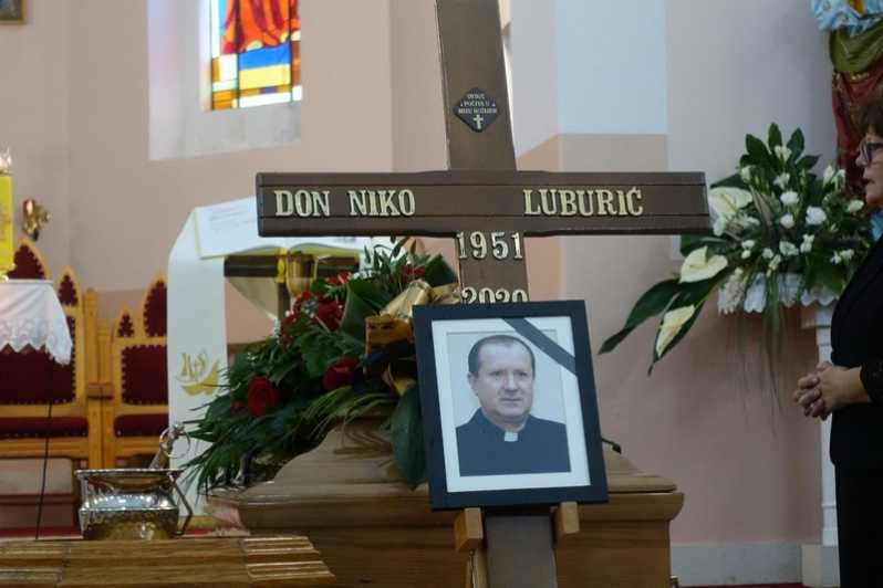 In memoriam prof. don Niki Luburiću