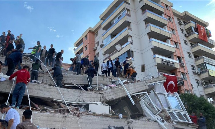 U Izmiru poginulo 20 osoba, 786 povrijeđeno