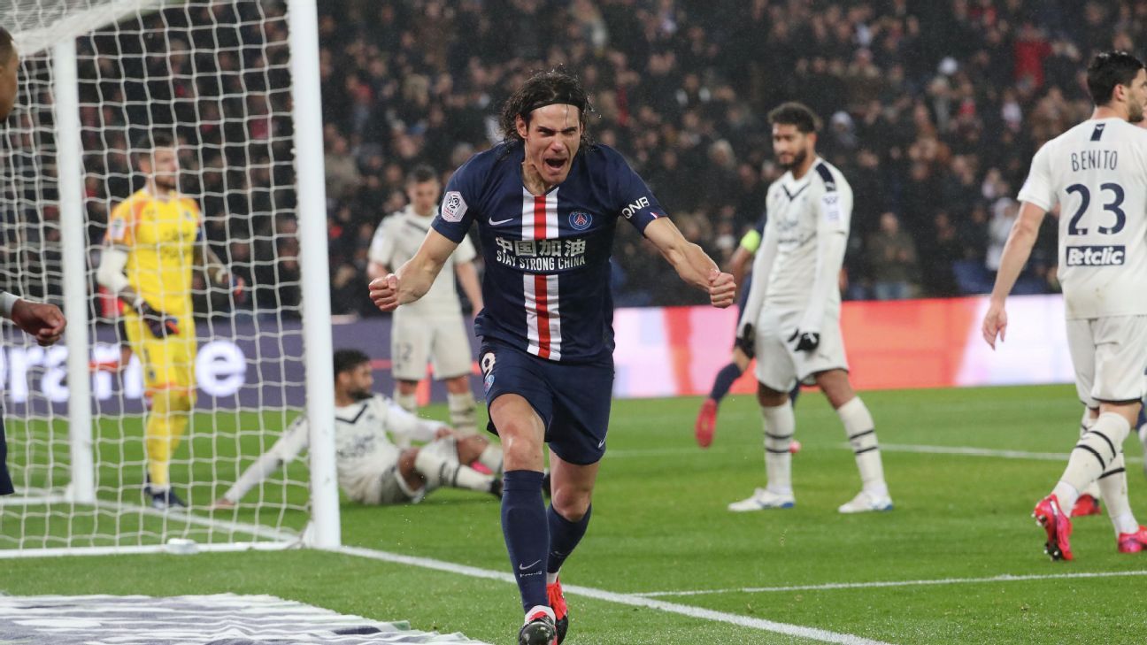 United doveo tri igrača, Cavani najveće pojačanje