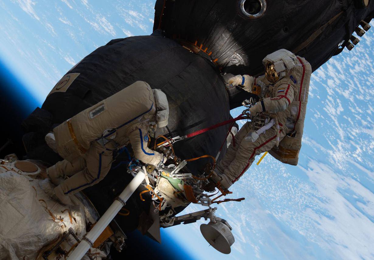 Ruski kozmonauti u prvoj svemirskoj šetnji u 18 mjeseci