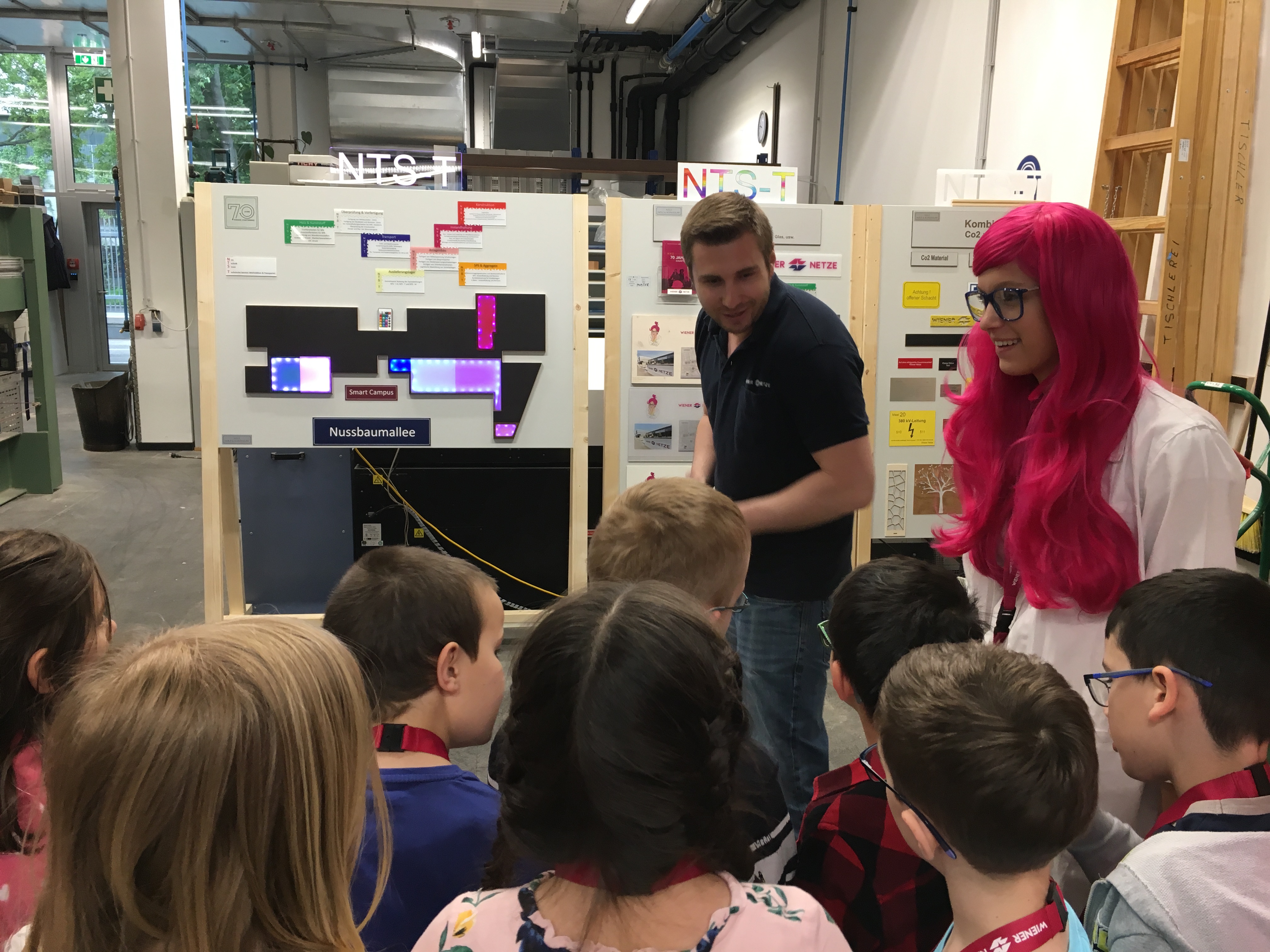 Beč: Mona Netz obučava djecu o električnoj energiji