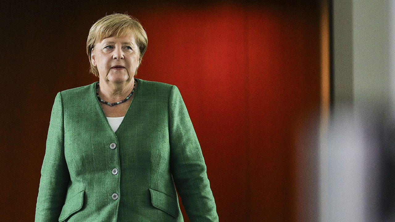 Merkel: Ponovno zabraniti putovanja