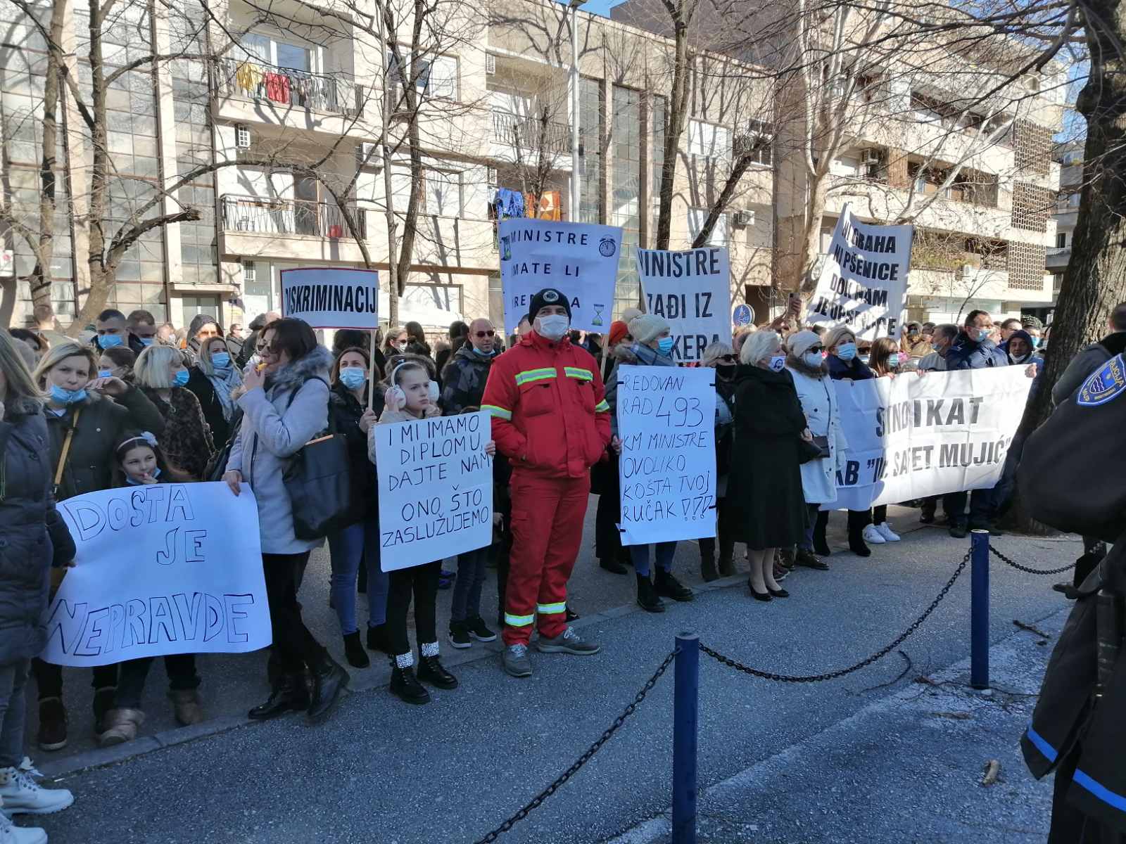 Počinju pregovori, ali štrajk se nastavlja