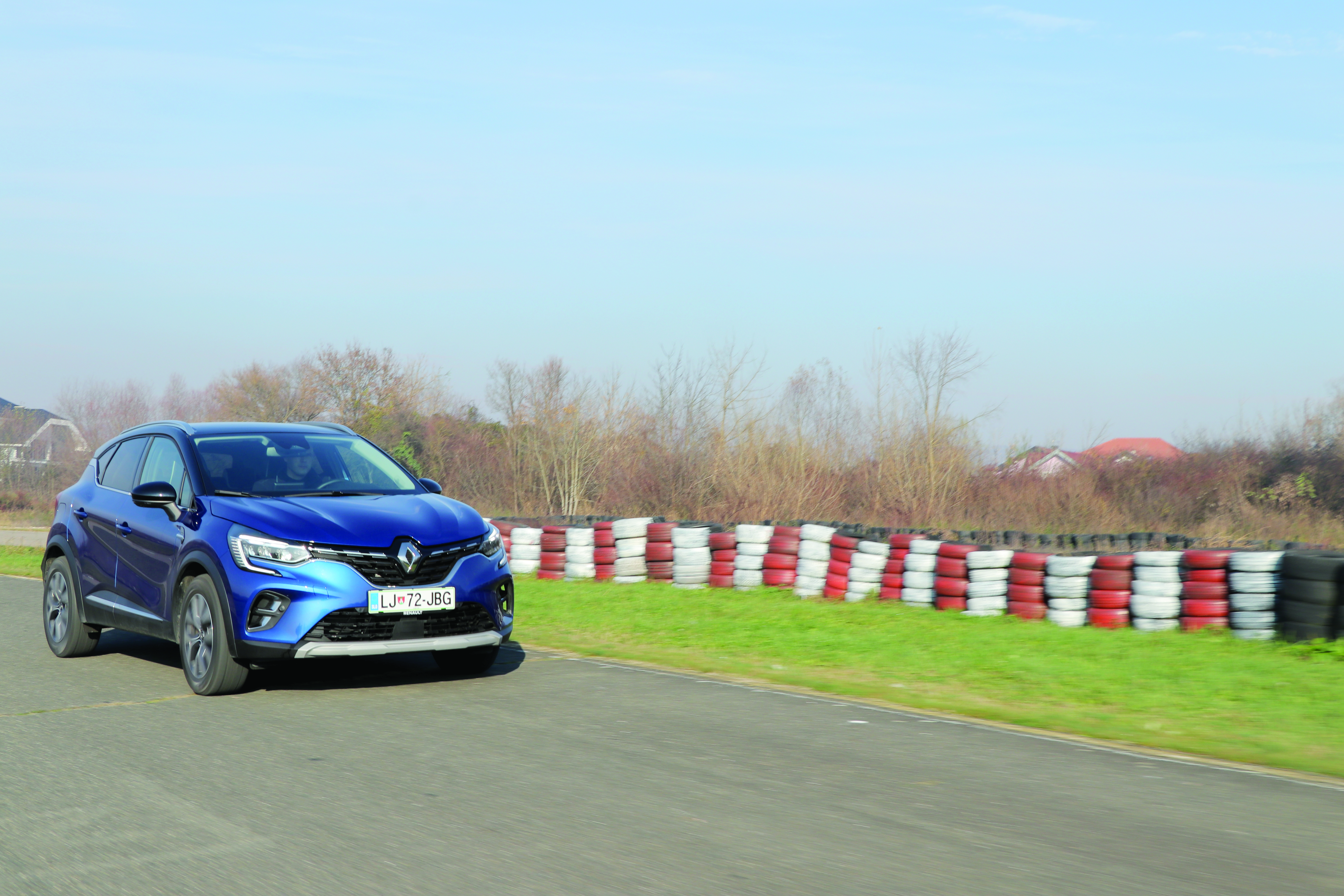 TEST - Francuski šarmer Renault Captur Edition One Blue 1.5 dCi EDC