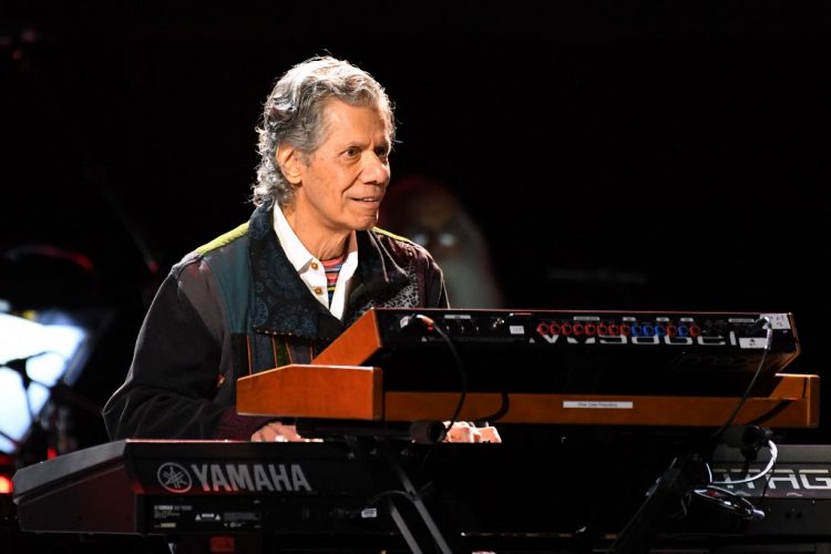 Legendarni jazz glazbenik Chick Corea umro u dobi od 79 godina