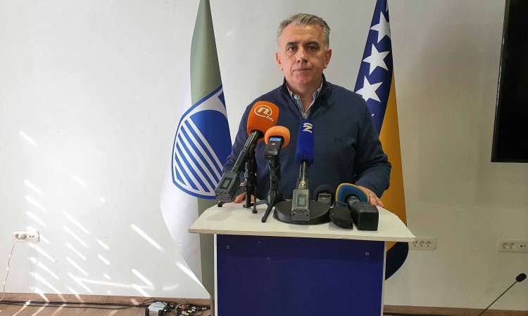 RASTE PRITISAK Špago: Oni vijećnici koji ne budu glasovali za Guzina, imaju dogovor s HDZ-om