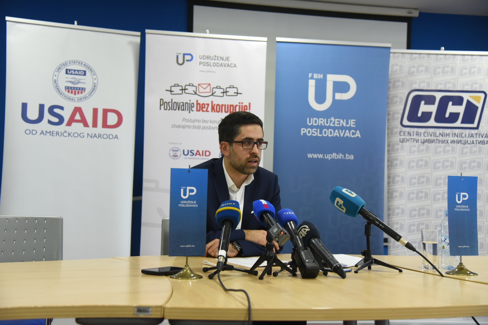 SAMO U POSLJEDNJIH 12 MJESECI: Čak 70 posto poslovnih subjekata imalo slučaj traženja mita od strane uposlenika u javnom sektoru