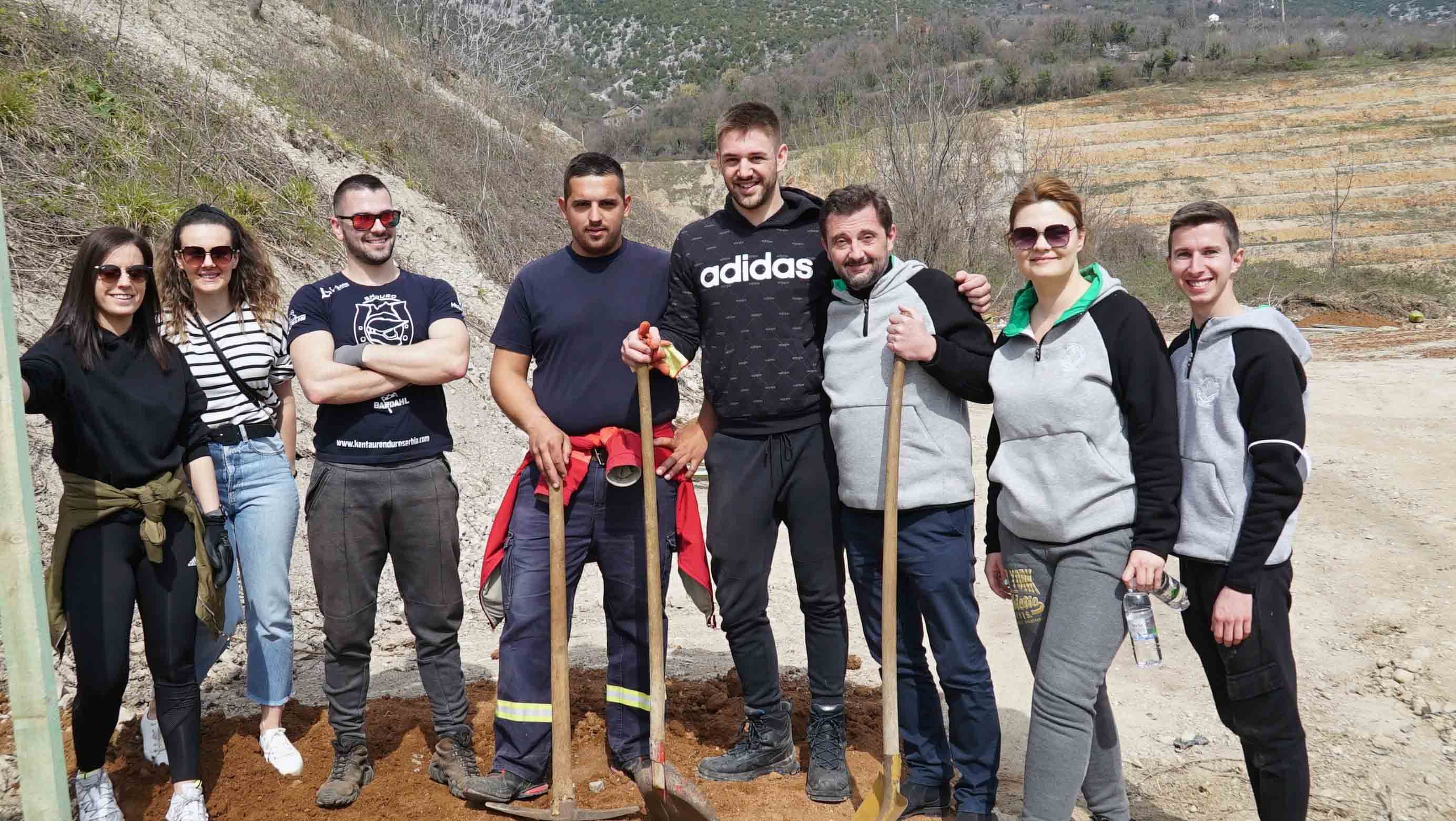 100 lipa i šetnica u čast mostarskih rudara