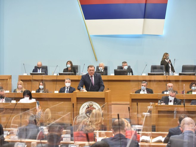 Klub Bošnjaka stavio veto na zakone NSRS u vezi odluke Valentina Inzka