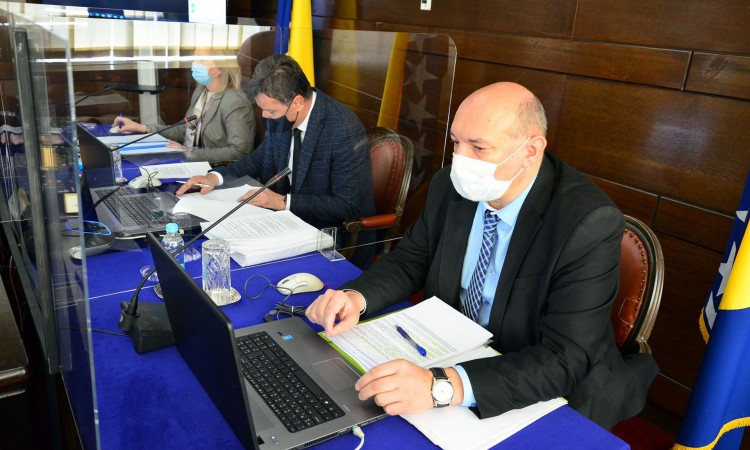 Uvelike zakašnjela nabavka cjepiva propala. Odgovor Vlade FBiH? Formirali novi tim!