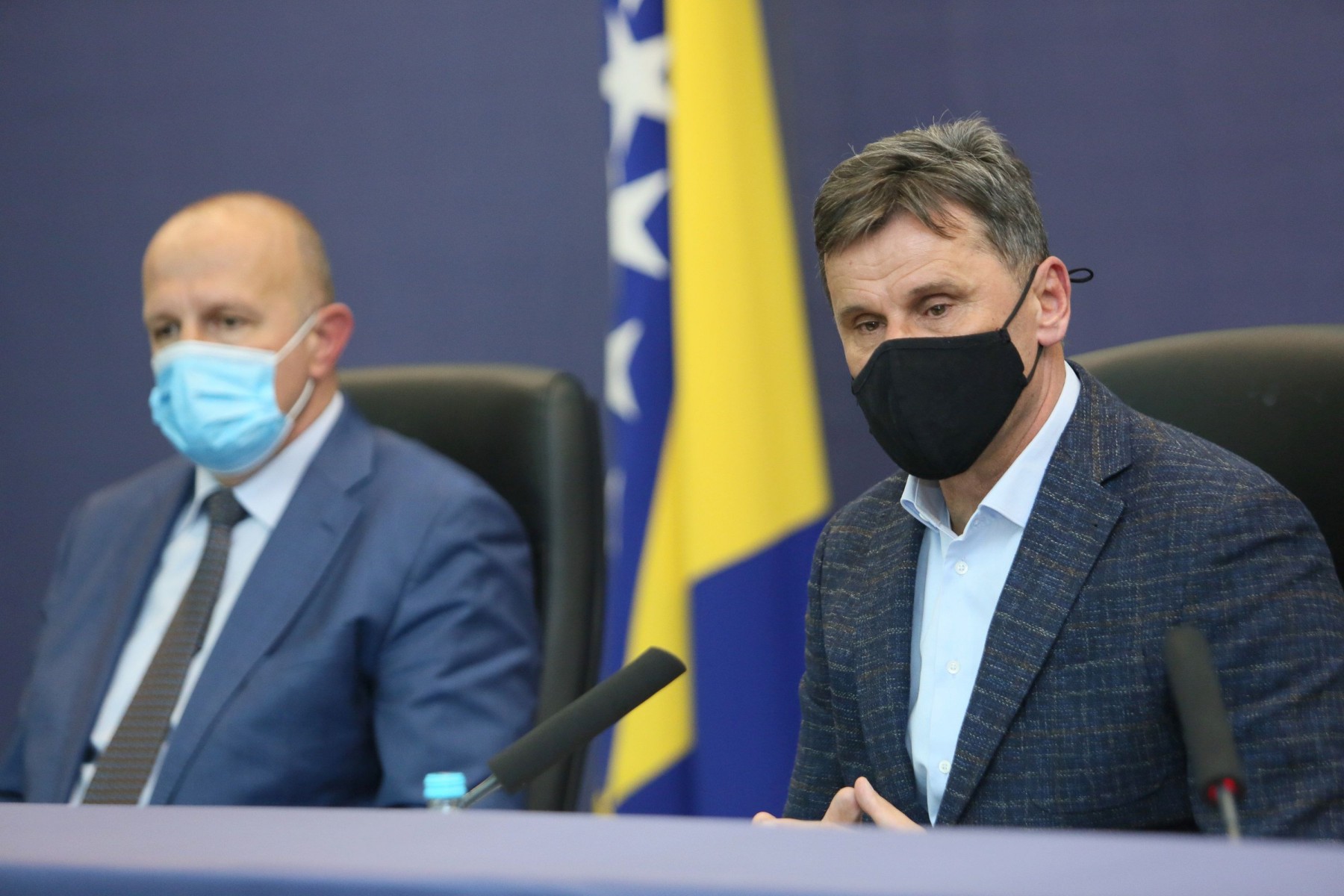 Novalić: Formiran tim koji će Federaciji BiH nabaviti do 400.000 vakcina