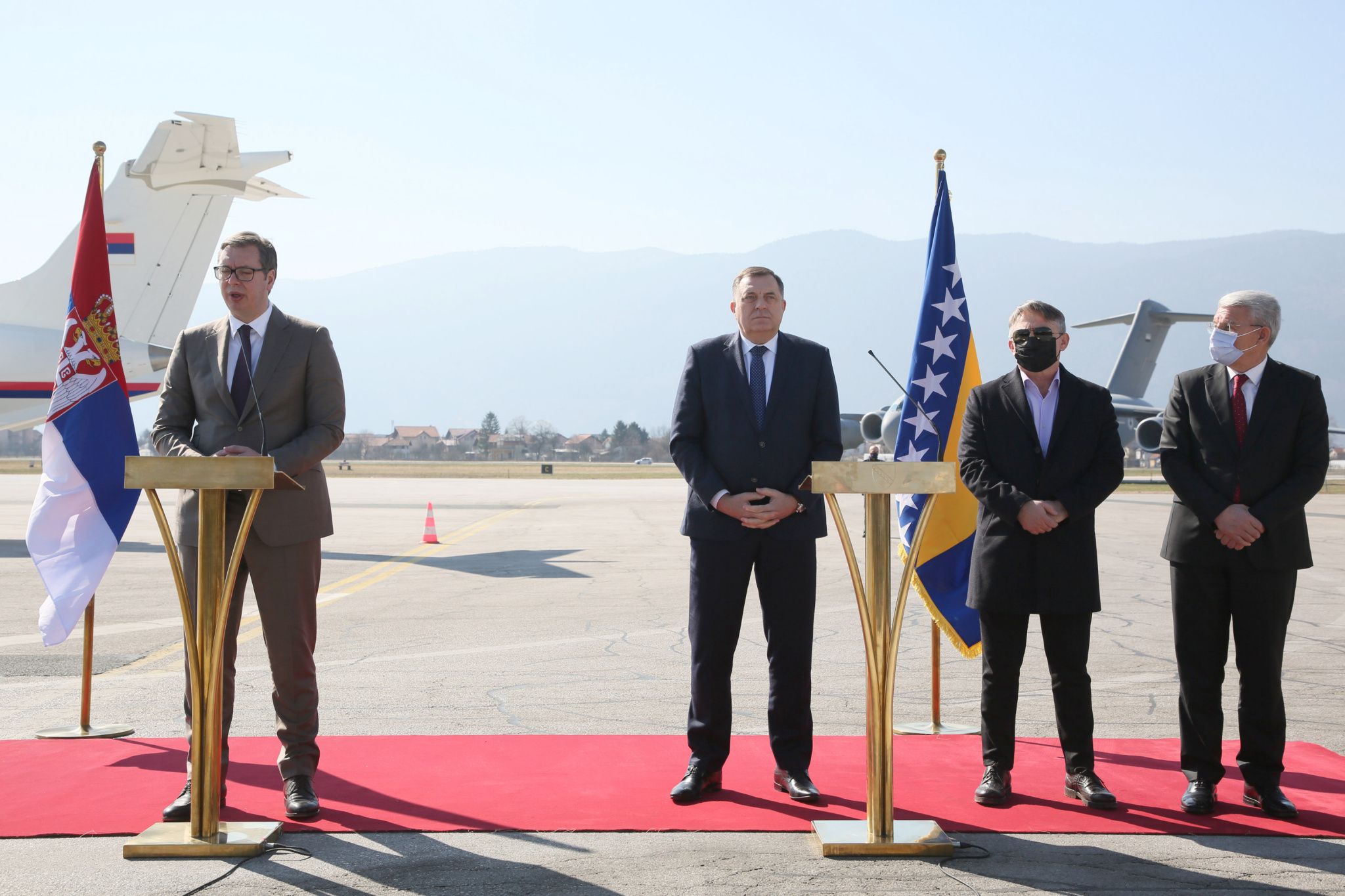 'VUČIĆEVE VAKCINE': Turković tvrdi da Covidshield nije problem nabaviti! Što su rekli ostali?