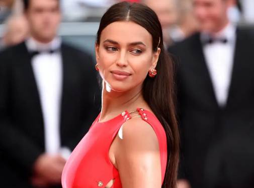 Irina Shayk seksi outfitom zapalila Instagram