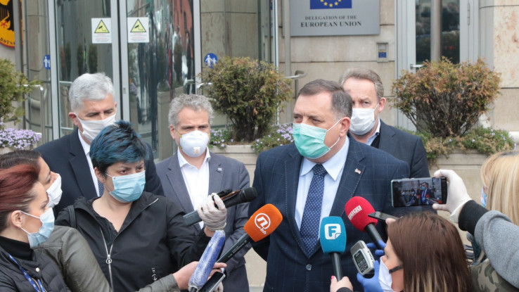 USTAVNE PROMJENE Stavovi SAD-a i EU su odavno jasni – niti unitarizam, niti separatizam niti daljnja fragmentacija države