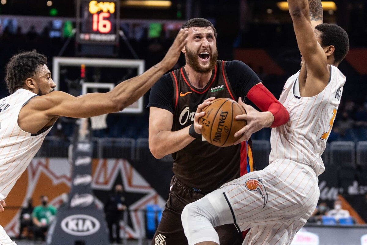 NBA: Zubac 13 koševa, Nurkićeva najbolja partija poslije povratka na teren