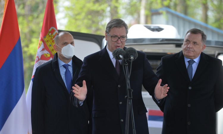 Vučić kaže da ne zna ništa o 'mirnom razlazu BiH'
