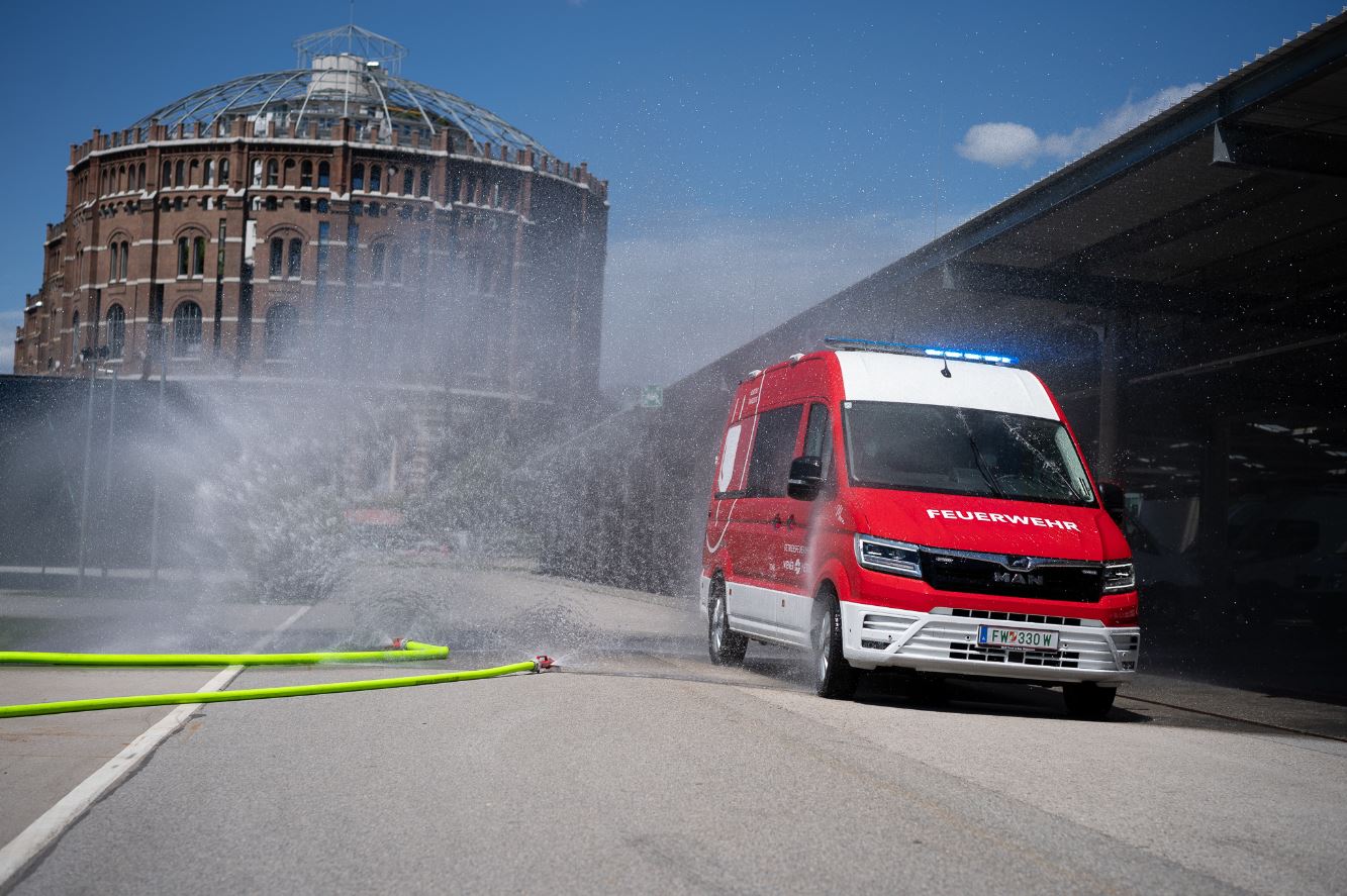 A KAŽU DA MOSTAR MOŽE BITI BEČ: Beč: Predstavljeno prvo električno vatrogasno vozilo